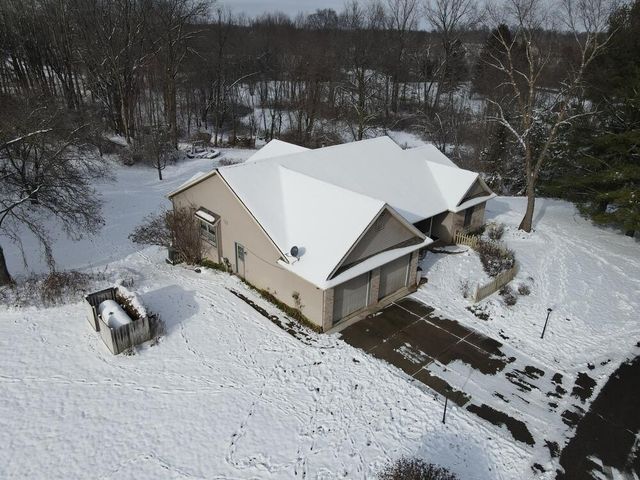 11678 E Grand River Avenue, Portland, MI 48875