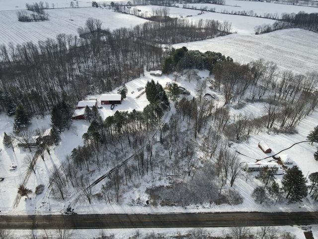 11678 E Grand River Avenue, Portland, MI 48875