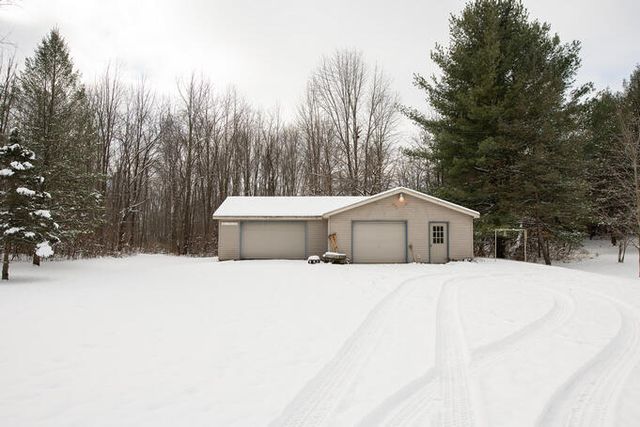 11678 E Grand River Avenue, Portland, MI 48875