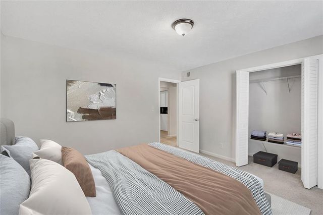 2390 Lawrenceville Highway, Decatur, GA 30033