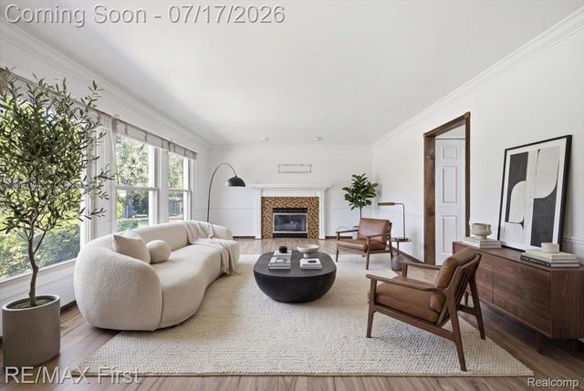 50443 Middle River Drive, Macomb Township, MI 48044