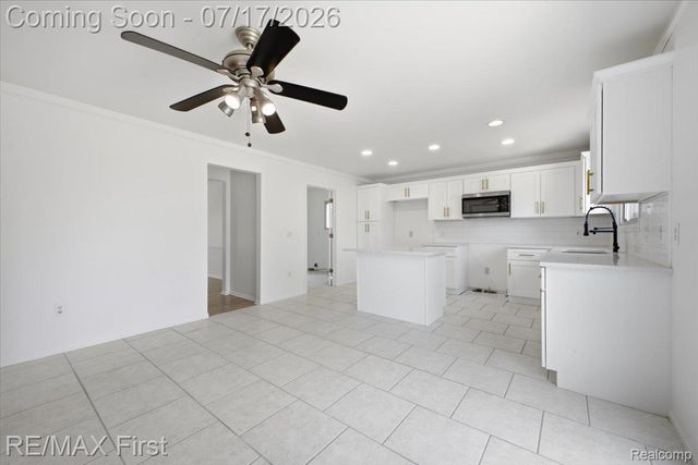50443 Middle River Drive, Macomb Township, MI 48044