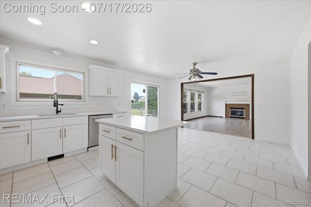 50443 Middle River Drive, Macomb Township, MI 48044