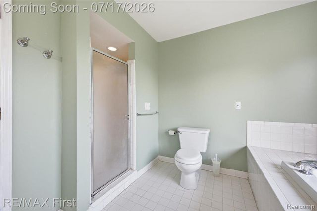 50443 Middle River Drive, Macomb Township, MI 48044