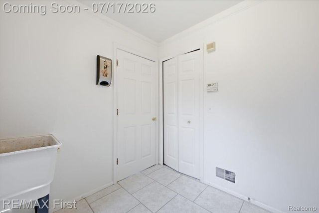 50443 Middle River Drive, Macomb Township, MI 48044
