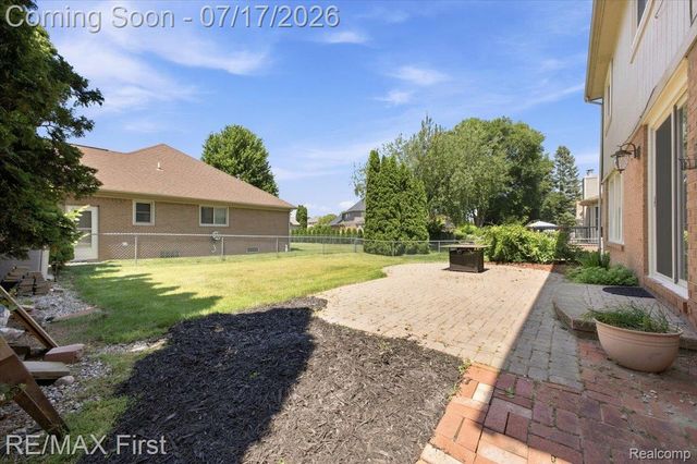 50443 Middle River Drive, Macomb Township, MI 48044