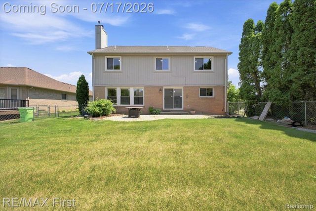50443 Middle River Drive, Macomb Township, MI 48044