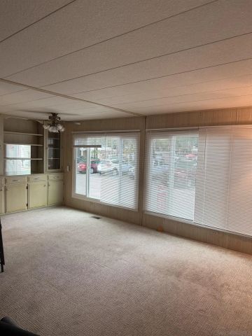 2300 E Valley PKWY 109, Escondido, CA 92027