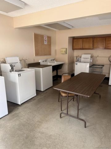 2300 E Valley PKWY 109, Escondido, CA 92027