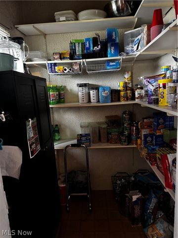 46 S Crawford Street, Millersburg, OH 44654