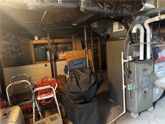 46 S Crawford Street, Millersburg, OH 44654