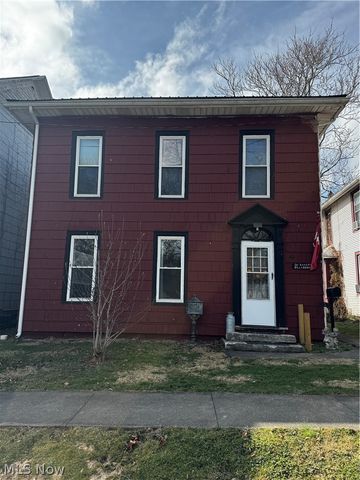 46 S Crawford Street, Millersburg, OH 44654