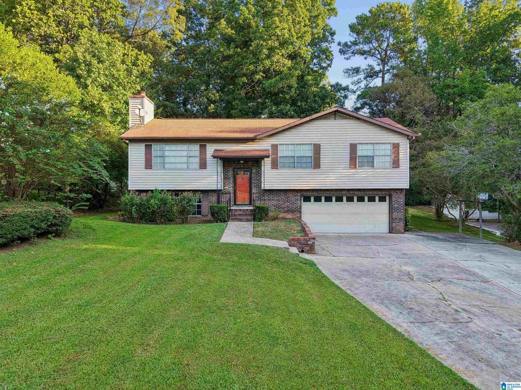 1212 SWEETWATER CIRCLE, Birmingham, AL 35235