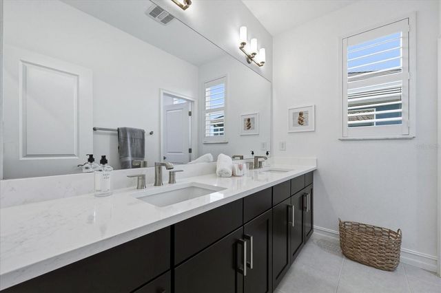 12022 MEDLEY TERRACE, Lakewood Ranch, FL 34211