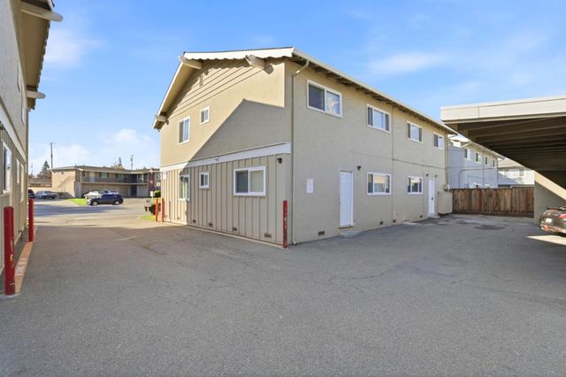 2127 Monroe Street, Santa Clara, CA 95050