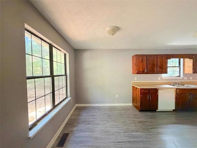 6859 S Lakewood Terrace S, Douglasville, GA 30135