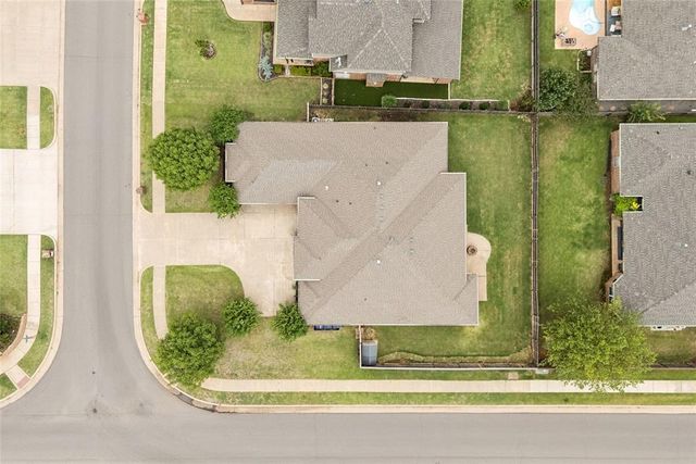 1516 NW 176th Street, Edmond, OK 73012