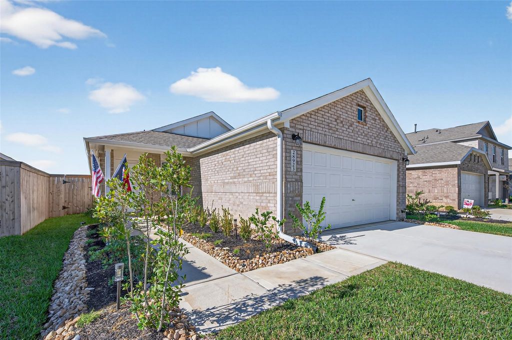 28923 Great Canyon Drive, Hockley, TX 77447