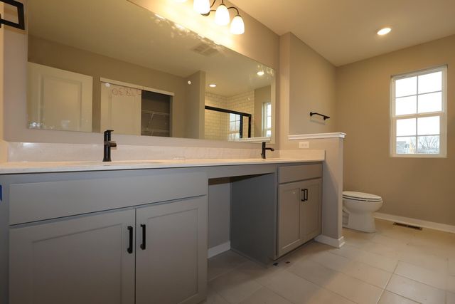 358 Oakmont Drive, Commercial Point, OH 43116