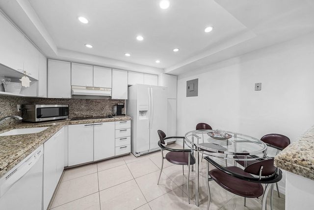 3546 S OCEAN Boulevard 815, South Palm Beach, FL 33480