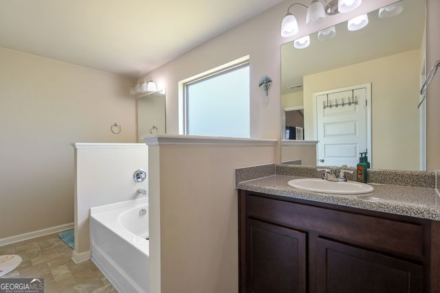 668 Sedona Loop, Hampton, GA 30228