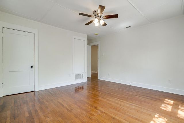 1329 Hurley Avenue, Fort Worth, TX 76104