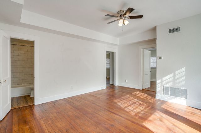 1329 Hurley Avenue, Fort Worth, TX 76104