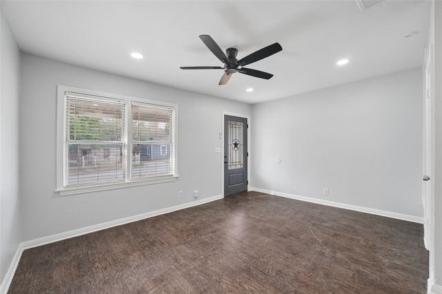 2333 Bird Street, Fort Worth, TX 76111