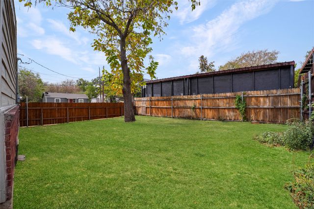 2333 Bird Street, Fort Worth, TX 76111