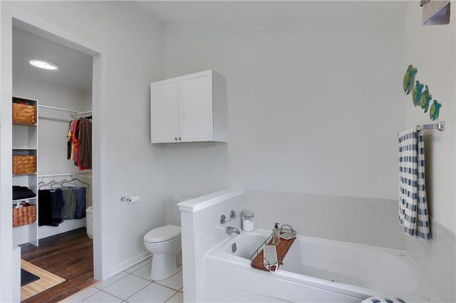 102 Kress View Dr, Oakdale, PA 15071