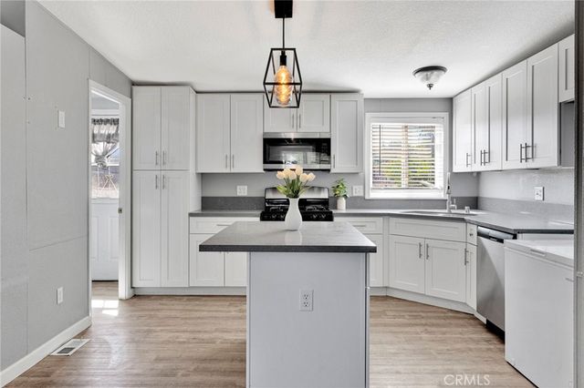 8074 Mira Mar Road, Phelan, CA 92371