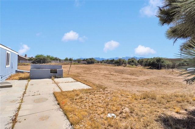 8074 Mira Mar Road, Phelan, CA 92371
