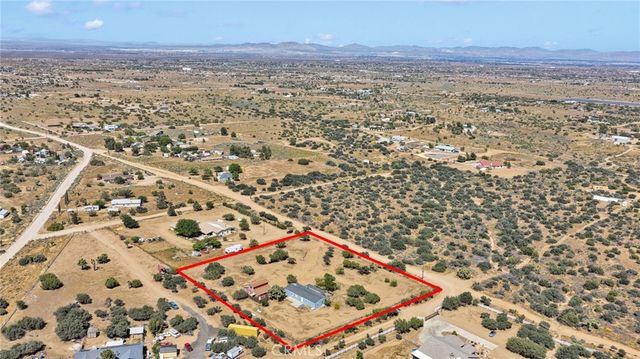 8074 Mira Mar Road, Phelan, CA 92371