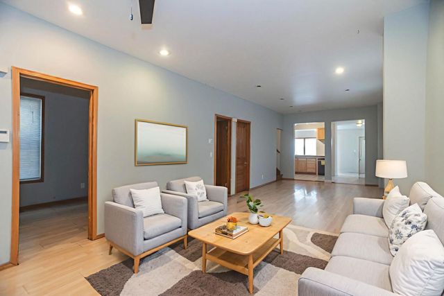 2235 N Tripp Avenue, Chicago, IL 60639