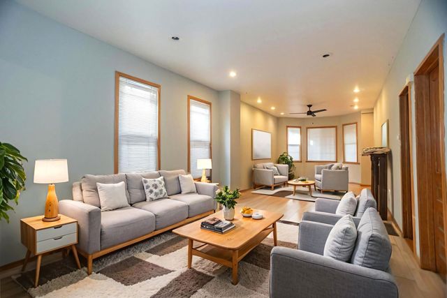 2235 N Tripp Avenue, Chicago, IL 60639