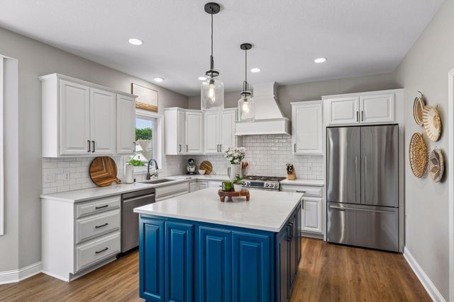 8595 Moraine Drive, Shakopee, MN 55379