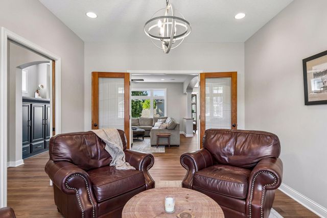 8595 Moraine Drive, Shakopee, MN 55379
