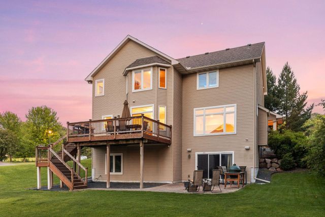 8595 Moraine Drive, Shakopee, MN 55379