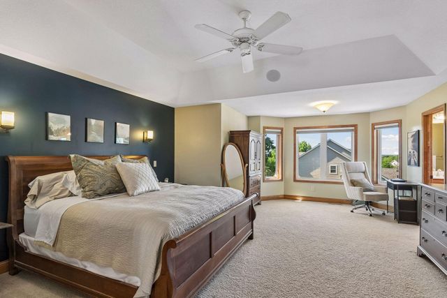 8595 Moraine Drive, Shakopee, MN 55379