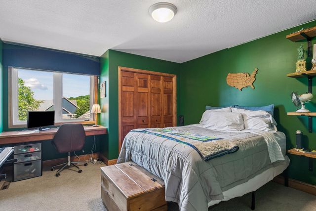 8595 Moraine Drive, Shakopee, MN 55379
