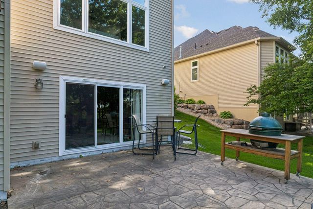 8595 Moraine Drive, Shakopee, MN 55379