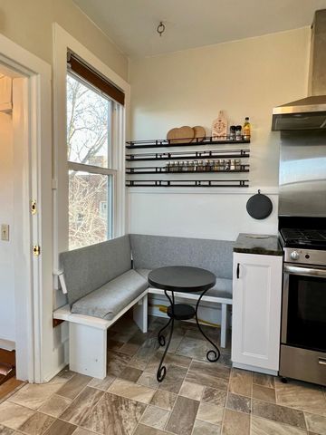 993 Fairmount Avenue, Saint Paul, MN 55105