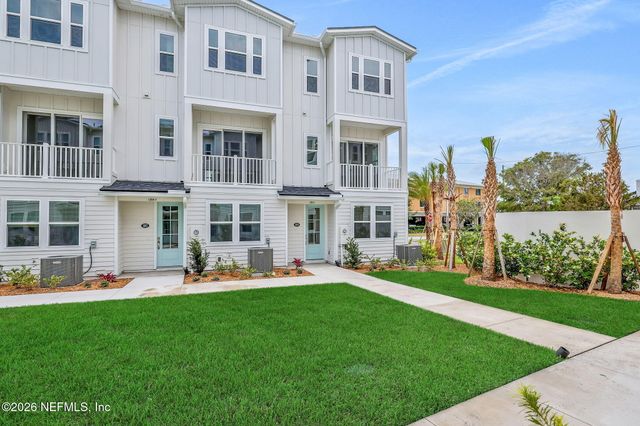 1091 1ST Avenue N, Jacksonville Beach, FL 32250