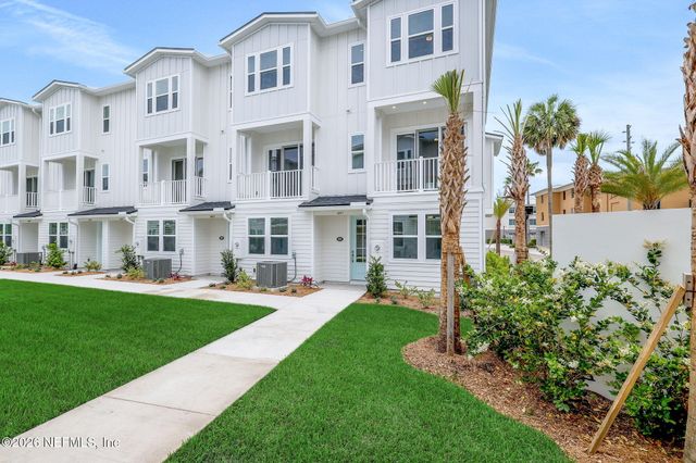 1091 1ST Avenue N, Jacksonville Beach, FL 32250