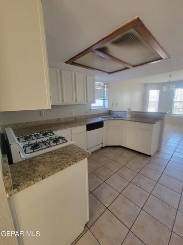 3200 MOUNTAIN RIDGE Drive, El Paso, TX 79904