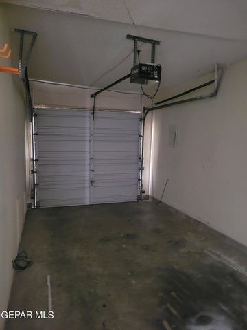 3200 MOUNTAIN RIDGE Drive, El Paso, TX 79904