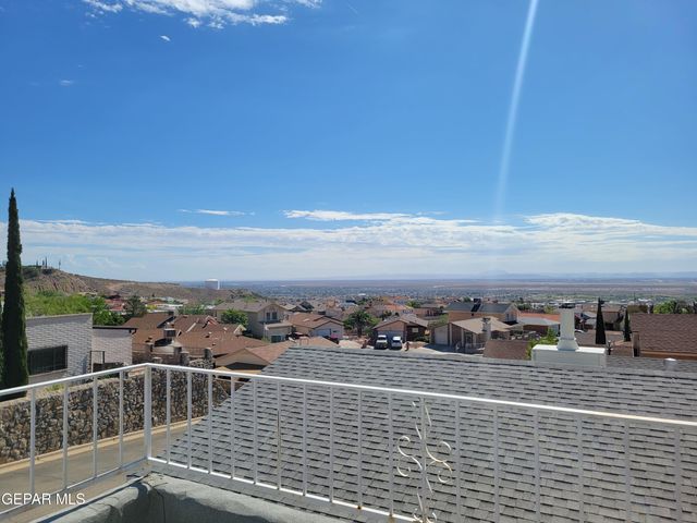 3200 MOUNTAIN RIDGE Drive, El Paso, TX 79904