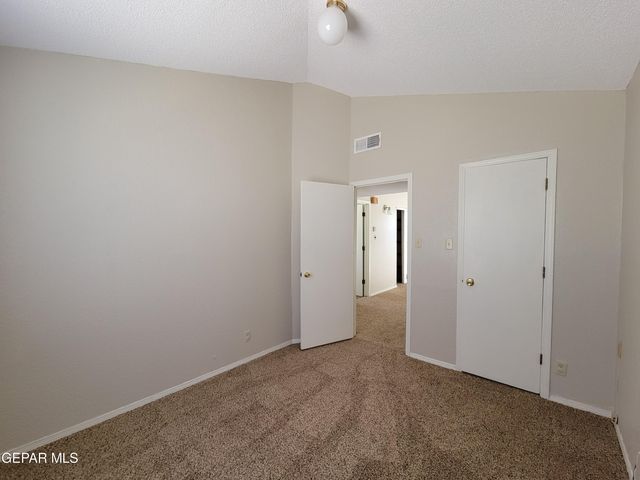 3200 MOUNTAIN RIDGE Drive, El Paso, TX 79904
