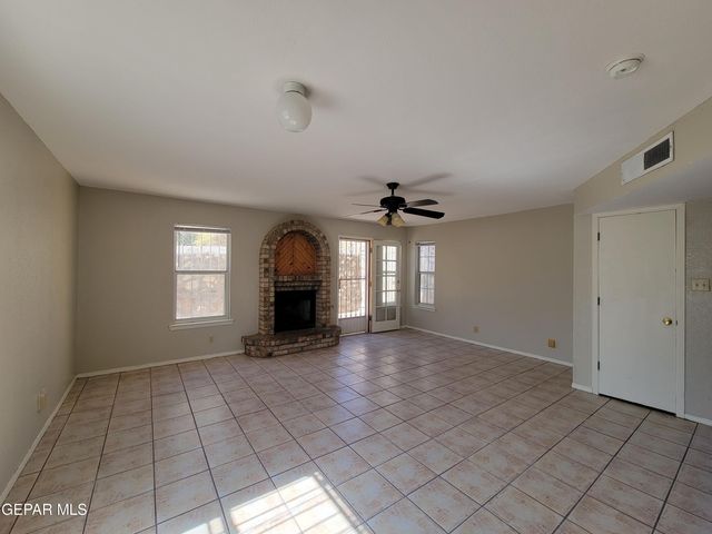 3200 MOUNTAIN RIDGE Drive, El Paso, TX 79904