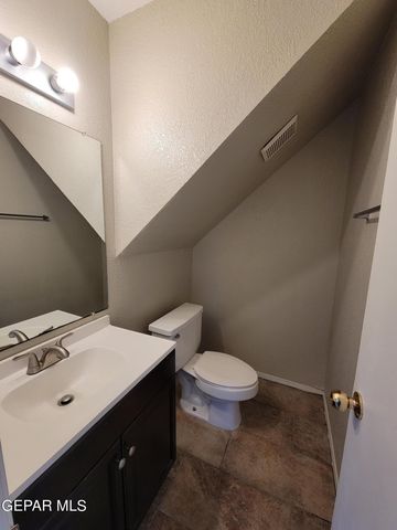 3200 MOUNTAIN RIDGE Drive, El Paso, TX 79904